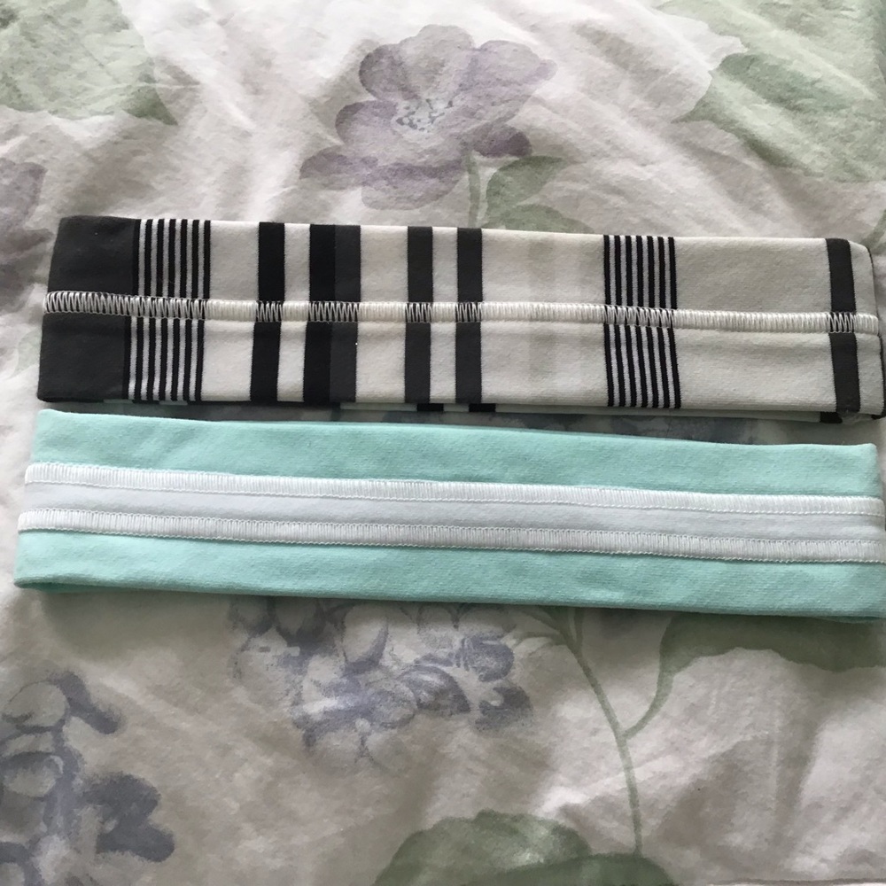 2🍋 Lululemon Headbands - Picture 3 of 5